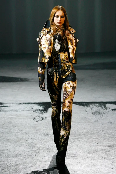 Look 9